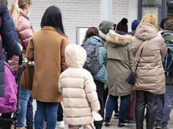 До якої країни краще їхати у жовтні. Що радять біженці