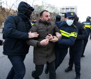 Грузія купує ізраїльські технології вилучення даних на тлі розгону вуличних протестів