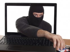 Інтернет-шахраї ошукали чоловіка на 12500 грн