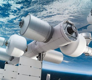 Пока Безос проектирует коммерческую станцию, Роскосмос латает дыры на МКС