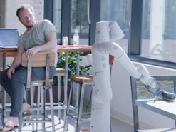 Роботів залучили до прибирання офісів Google