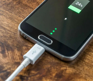 Як заощадити заряд батареї на телефоні: два простих способи