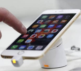 На Apple подали в суд из-за низких продаж iPhone