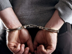 Переконував, що воює на передовій: на Київщині шахрай виманював кошти