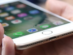 Новые iPhone удивят цветовой гаммой и большими экранами