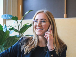 Украинцы могут бесплатно звонить самым близким: как подключить услуги