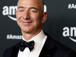 Основатель Amazon спустя год узнал, кто передал СМИ его личные фото