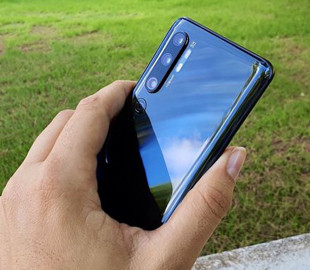 Xiaomi обновила смартфон Mi Note 10 до Android 10