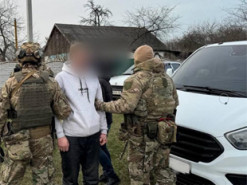 Поліцейські викрили шахрая, який під виглядом відомого волонтера ошукав жінку на понад мільйон гривень