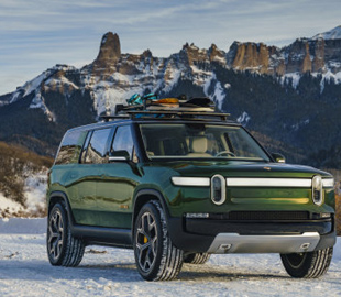 Rivian не успевает поставить половину запланированных авто: акции компании обвалились