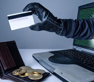 Пенсіонерка втратила 60 тис. грн через так званого "банківського" працівника