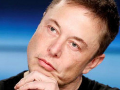 Илон Маск назвал "идиотизмом" одно из решений компании Tesla