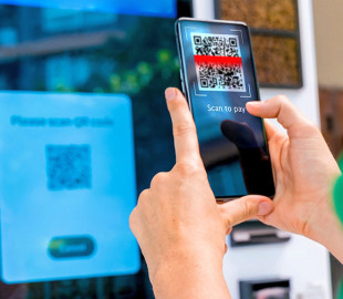 Експерти радять бути обережними перед скануванням QR-кодів