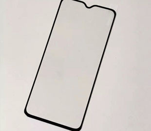Появились новые фотографии защитного стекла для OnePlus 7