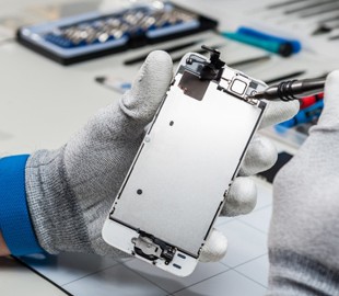 Как восстанавливают дисплеи iPhone