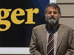 Газетчик из Миннесоты отдал свое издание, чтобы воевать в Украине