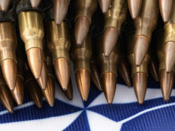 Тисячі бронемашин і танків, мільйони снарядів: НАТО посилює оборону на тлі загрози від РФ, що зростає