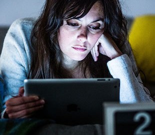 Бессонницу можно лечить через интернет