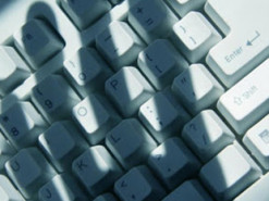 В Узбекистане введена уголовная ответственность за оскорбление президента в интернете