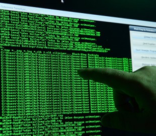 Украинский хакер воровал данные банковских карт, чтобы вылечить бабушку