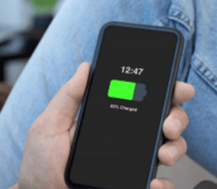 Це "вбиває" батарею: що не можна робити під час заряджання телефону