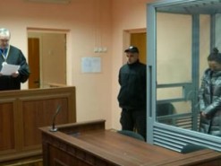 Суд на 2 месяца арестовал мать, которая снимала порнографию с 5-летним сыном