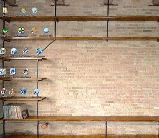 Шутники показали, как выглядит «рабочий стол» веселых людей