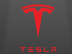Власти США запросили данные у 12 автопроизводителей в деле против автопилота Tesla
