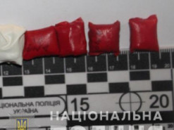 Одесские полицейские задержали двух «закладчиков» с богатым ассортиментом