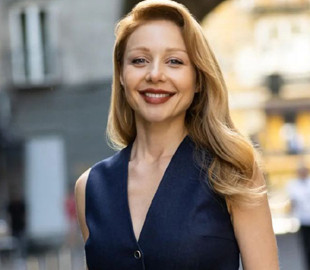 Тіна Кароль зізналась, як збирала до школи дітей бійців "Азову" та що подарувала першокласникам