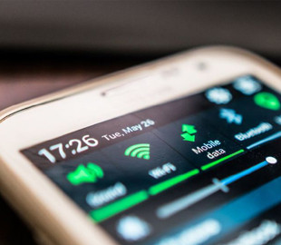 Як вижити в окупації: правила користування смартфоном