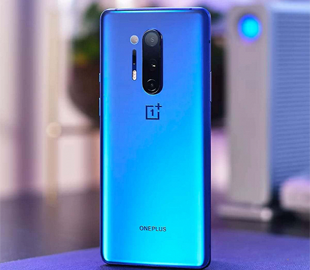 В смартфонах OnePlus 8 и OnePlus 8 Pro улучшили работу камеры и исправили ошибки