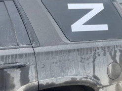 В Крыму избили бывшего фсбшника за символ Z: в соцсетях веселятся