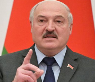 У Лукашенка "не бачать сенсу" у базах РФ у Білорусі, але й не виключили розміщення ядерної зброї