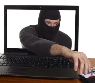 Інтернет-шахраї ошукали чоловіка на 13000 грн