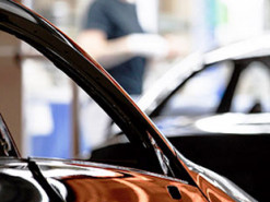 Всё больше автомобильных заводов простаивает из-за нехватки чипов — потери отрасли достигнут $61 млрд в этом году