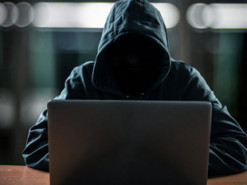 Хакери атакували українські новинні сайти. Намагалися почепити банер із георгіївською стрічкою