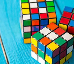 Искусственный интеллект самостоятельно научился собирать кубик Рубика