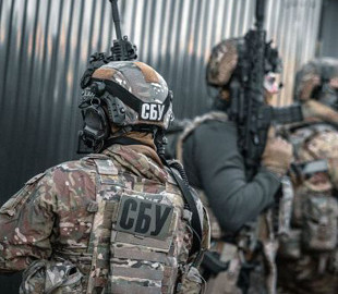 Винний у руйнуванні декількох об’єктів. У Миколаєві затримали коригувальника обстрілів