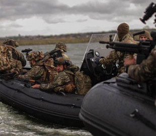 Українські розробники представили нові бойові човни RIB для ЗСУ