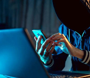 За сертифікат про вакцинацію – 2 тис. грн: Радуцький розповів, за скільки в соцмережах продають підроблені СОVІD-документи