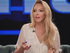 Оля Полякова пояснила, чому носила кокошник та співала російською