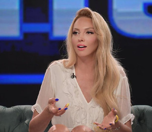 Оля Полякова пояснила, чому носила кокошник та співала російською