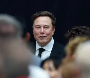 Ілон Маск заявив про можливість створення суперінтелекту вже наступного року