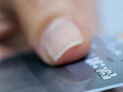 Жінка втратила 60 тисяч гривень під час онлайн-шопінгу