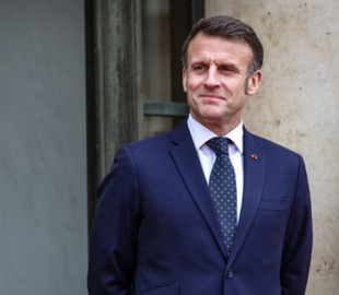 Макрон дав офіційний дозвіл на будівництво нового атомного авіаносця