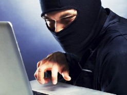 В Днепре через Интернет торговали пистолетами