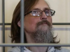 Російського журналіста Сергія Михайлова засудили до восьми років ув'язнення за «фейки» про російську армію