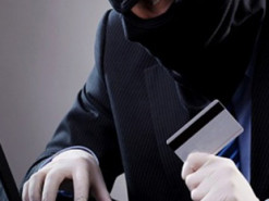 Женщина перечислила мошенникам 8 тысяч гривен за виртуальный автомобиль