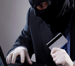 Женщина перечислила мошенникам 8 тысяч гривен за виртуальный автомобиль